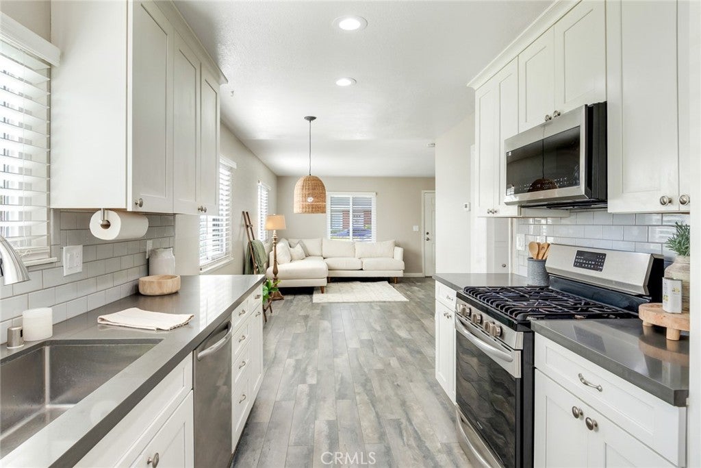 181 Yorktown Lane, Costa Mesa CA 92626