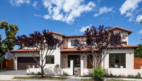 Photo of 2034 Washington Avenue, Redwood City, CA 94061 (MLS # ML82043717)