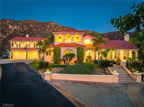 Photo of 30040 San Francisquito Canyon Rd, Saugus, CA 91390 (MLS # SR25257050)