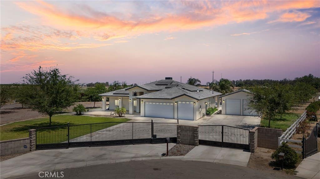 Photo of 14111 Danbur DR, Bakersfield, CA 93311 (MLS # PI26152317)