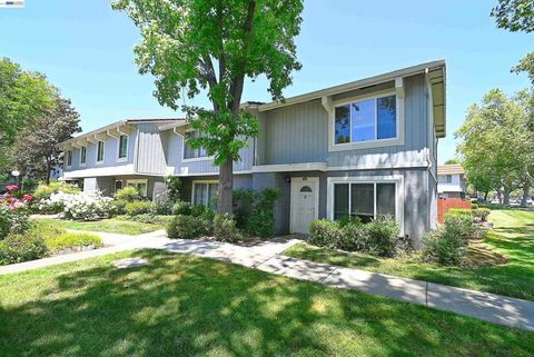 Photo of 4408 Comanche Way Way, Pleasanton, CA 94588 (MLS # 41136009)