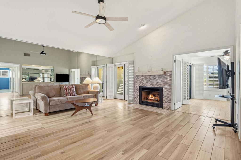74171 Santa Rosa Circle