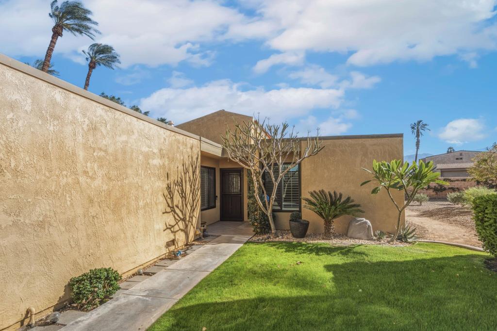 74171 Santa Rosa Circle