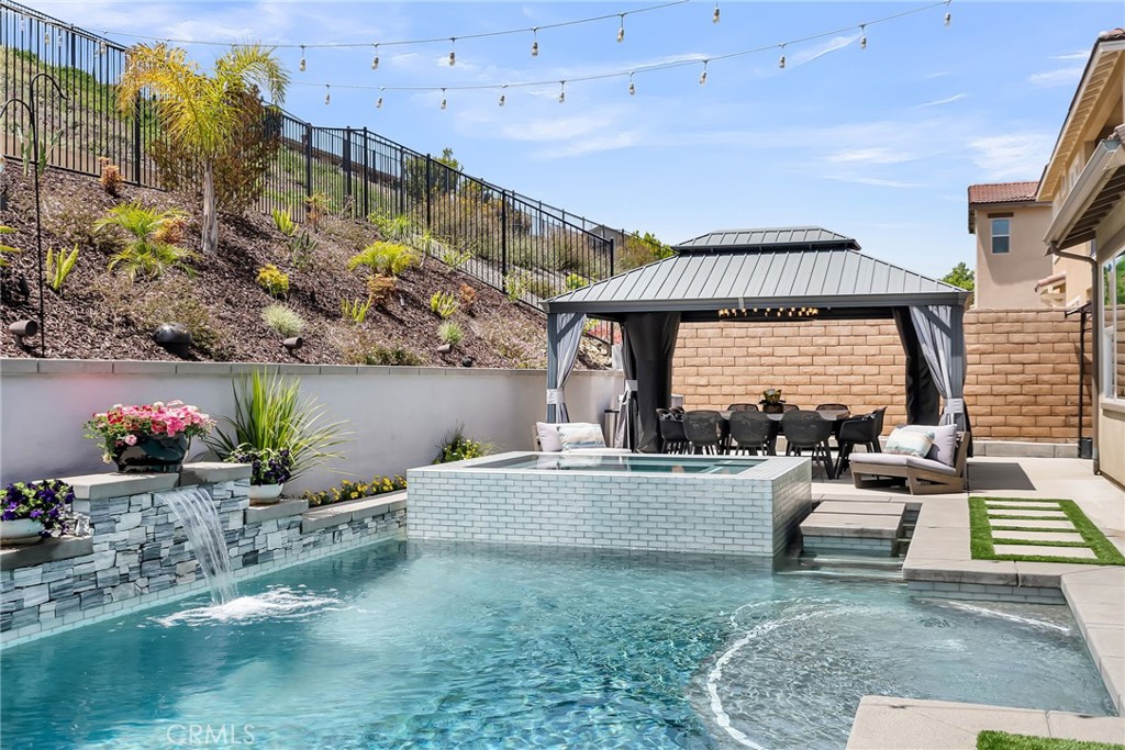 Sierra Bella - Residential