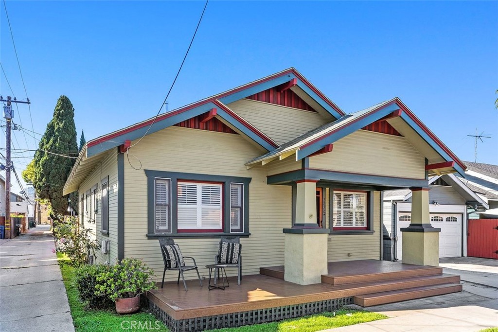 2820 E Colorado Street