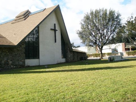 Photo of 869 N Euclid Ave, Upland, CA 91786 (MLS # IV25265262)