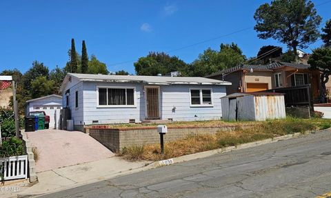 2039 Winnett Street San Diego CA 92114