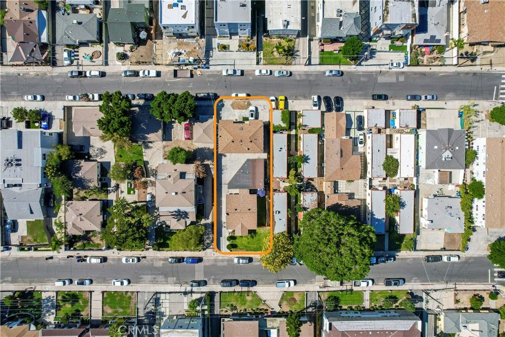 Photo of 5738 Klump, North Hollywood, CA 91601 (MLS # OC25239966)