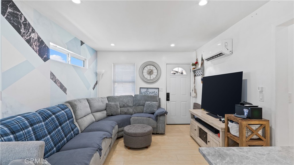 Properties 3 76 W Del Amo Boulevard