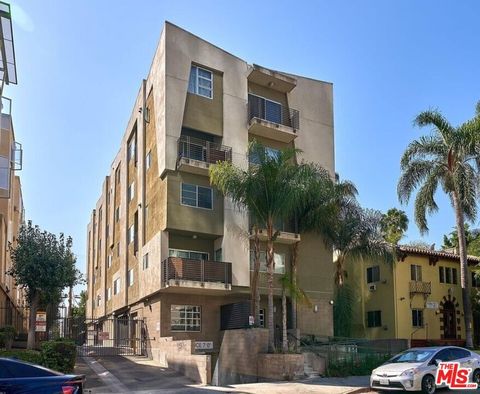 Photo of 2864 Sunset Place #206, Los Angeles, CA 90005 (MLS # 26835207)