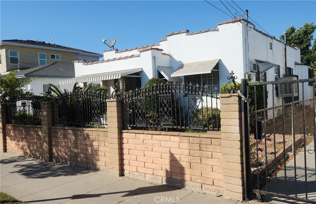 223 E Emerson Avenue