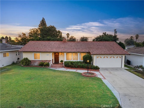 Photo of 10240 Newville AVE, Downey, CA 90241 (MLS # DW26226377)