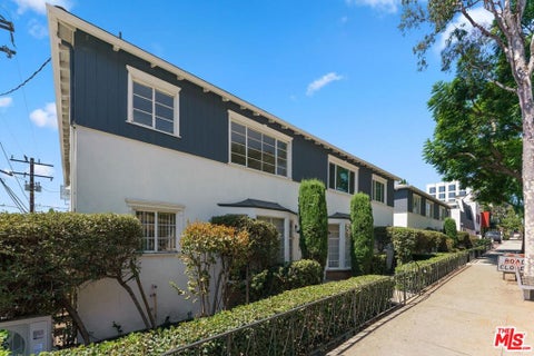 Photo of 8736 Holloway Drive #C, West Hollywood, CA 90069 (MLS # 26992773)