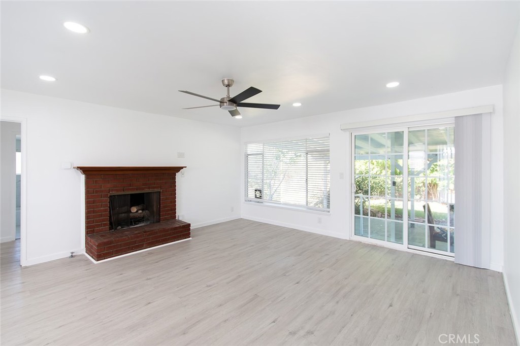 11261 Palmwood