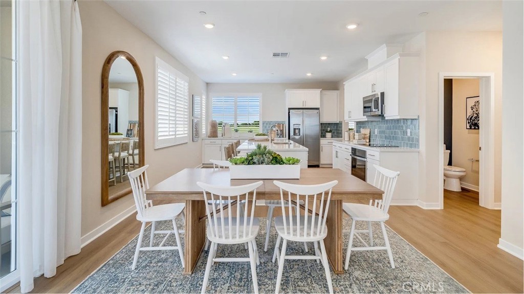 2650 E Hyde Paseo