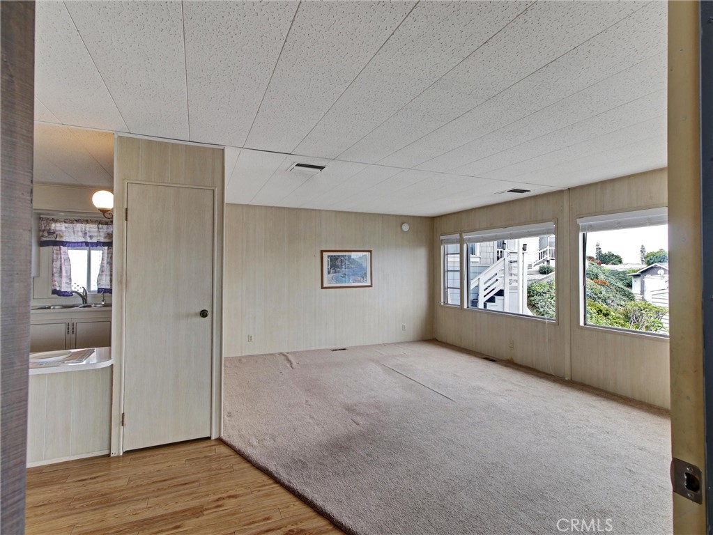 2550 Pacific Coast Highway 117