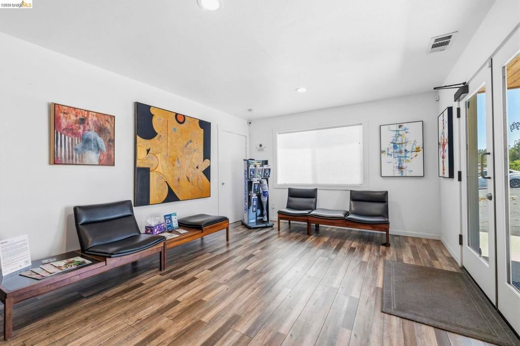 19468 Village Dr