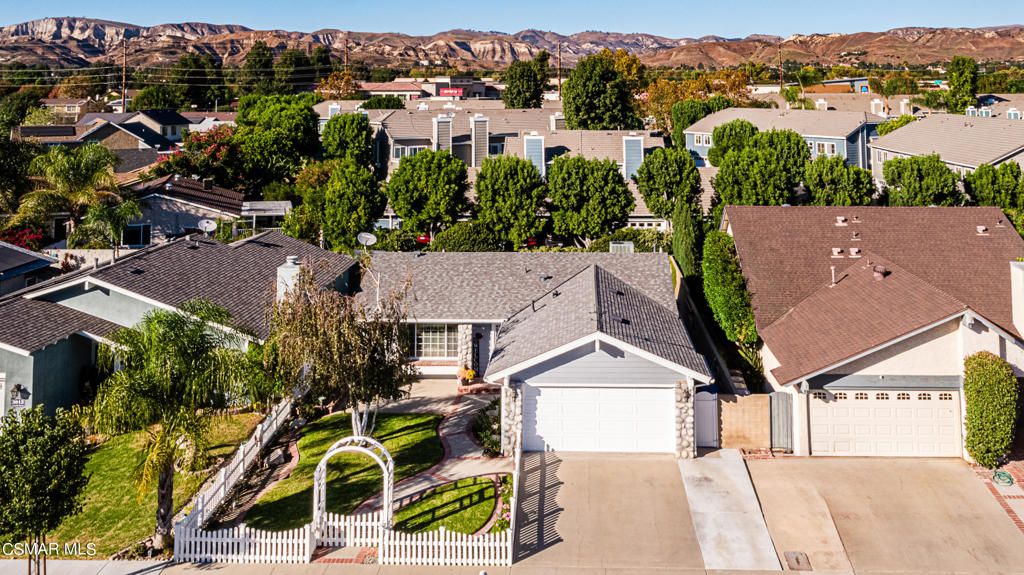 Photo of 3925 Bayside Street, Simi Valley, CA 93063 (MLS # 223004553)