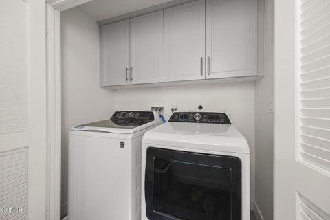 Tiny photo for 1230 E Thompson Boulevard #101, Ventura, CA 93001 (MLS # V1-39209)