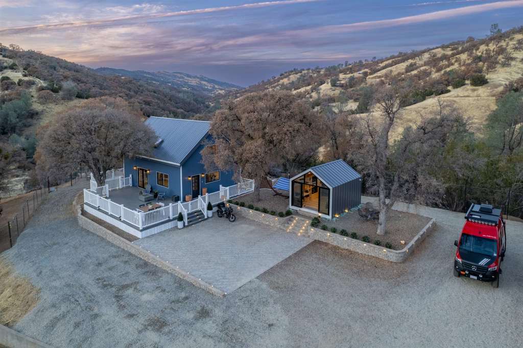 21000 Mines Rd.
