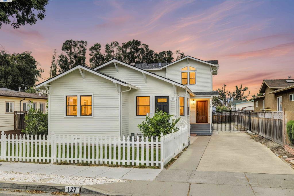 BAY FARM - Residential