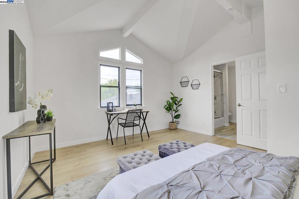BAY FARM - Residential