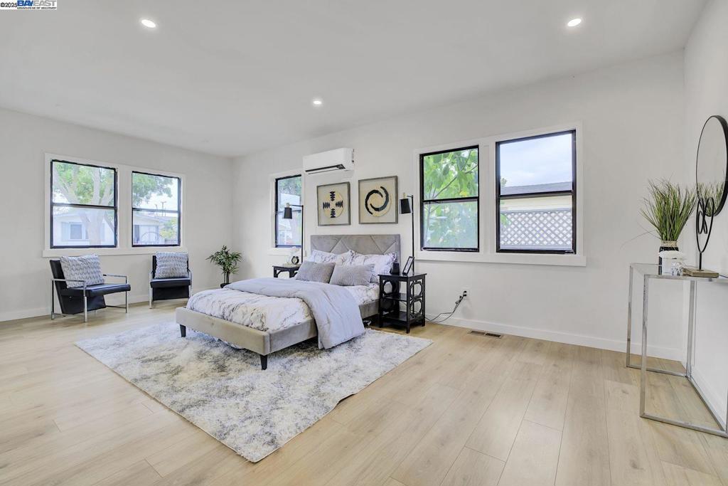 BAY FARM - Residential