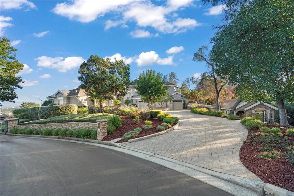 1750 Vista Del Sur