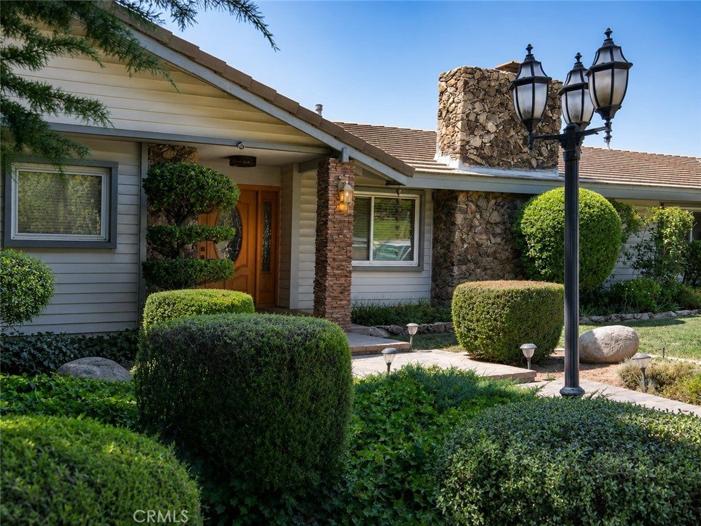 36268 Highland Ave