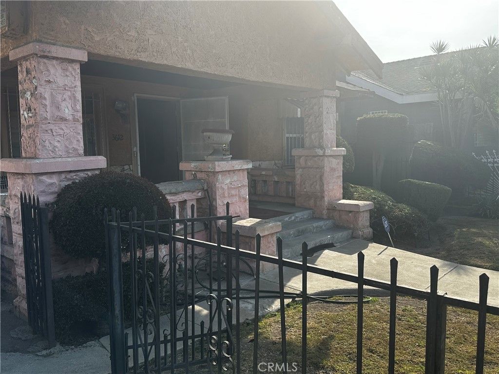 Photo of 3612 S Gramercy Place, Los Angeles, CA 90018 (MLS # PW24253732)