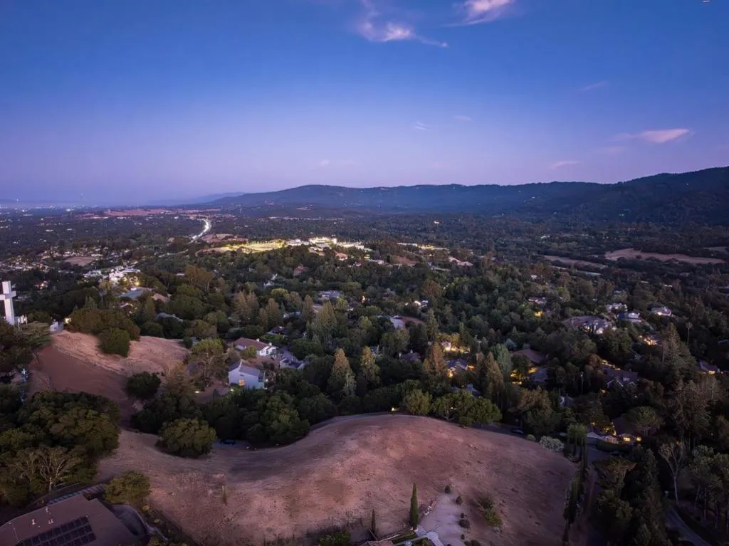 Redwood City, California 94062, United States, ,Land,Active,229302