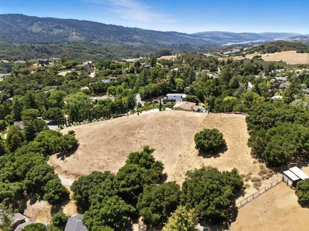 Redwood City, California 94062, United States, ,Land,Active,229302