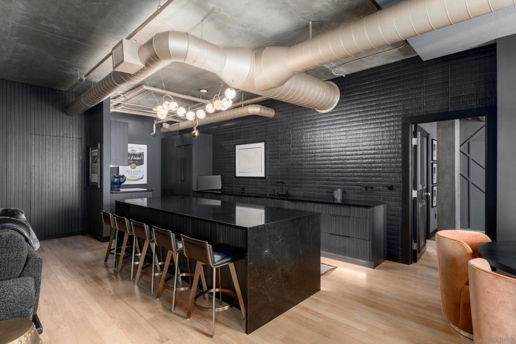 877 Island Ave 402