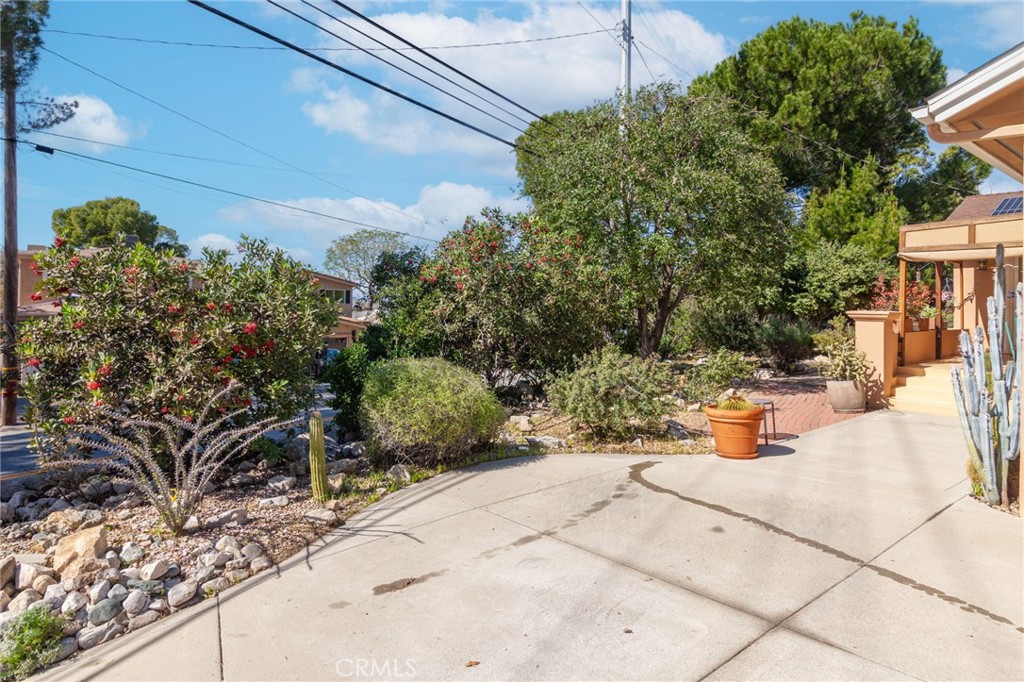 10424 Tujunga Canyon