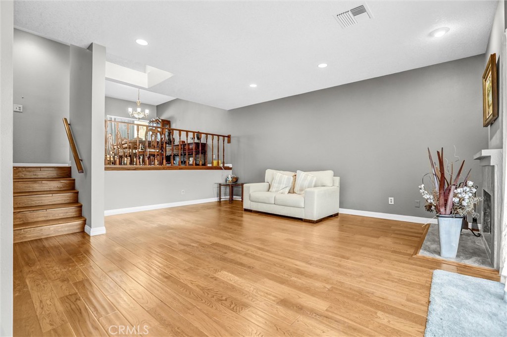 18242 Burbank Boulevard 8