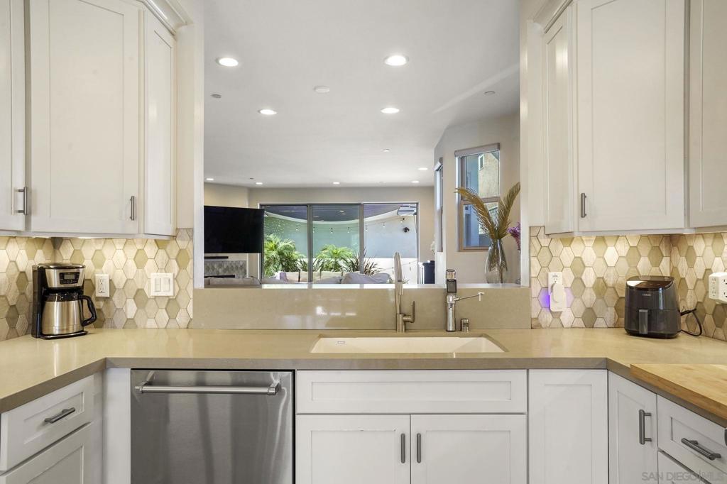 Pacific Beach - Residential