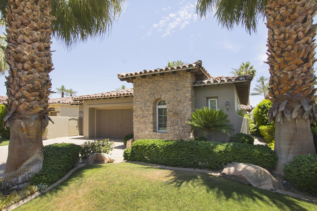56588 S Palms Drive