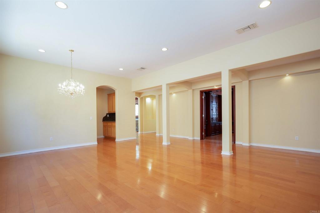 1414 Antioch Ave