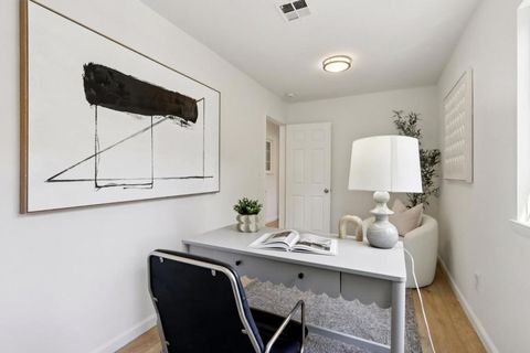 Tiny photo for 554 Fisk Avenue, San Jose, CA 95125 (MLS # ML82034996)