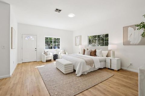 Tiny photo for 554 Fisk Avenue, San Jose, CA 95125 (MLS # ML82034996)