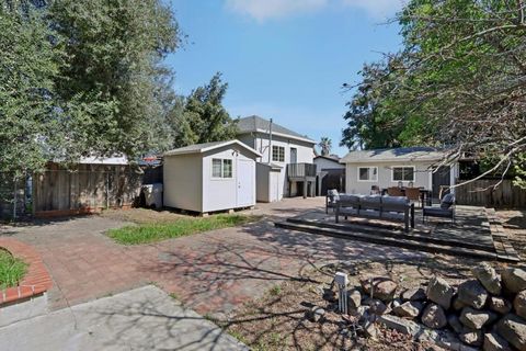 Tiny photo for 554 Fisk Avenue, San Jose, CA 95125 (MLS # ML82034996)