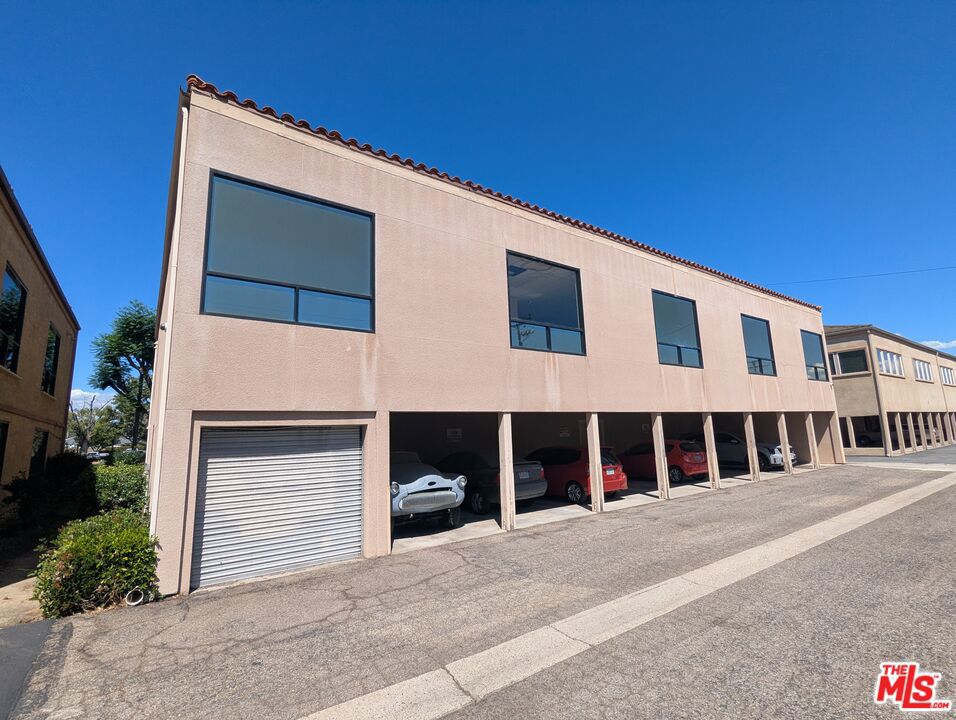 17722 Irvine Boulevard