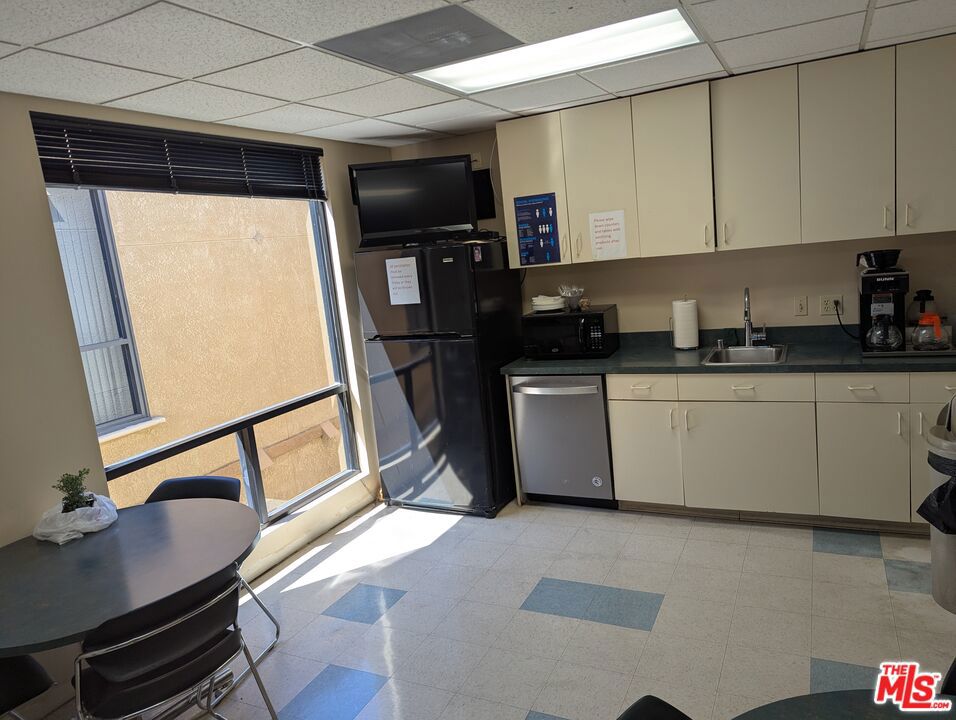 17722 Irvine Boulevard