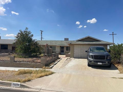 Photo of 36370 Fern Drive, Barstow, CA 92311 (MLS # 225005702)