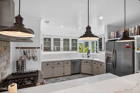 Tiny photo for 366 Court Avenue, Ventura, CA 93003 (MLS # V1-33922)