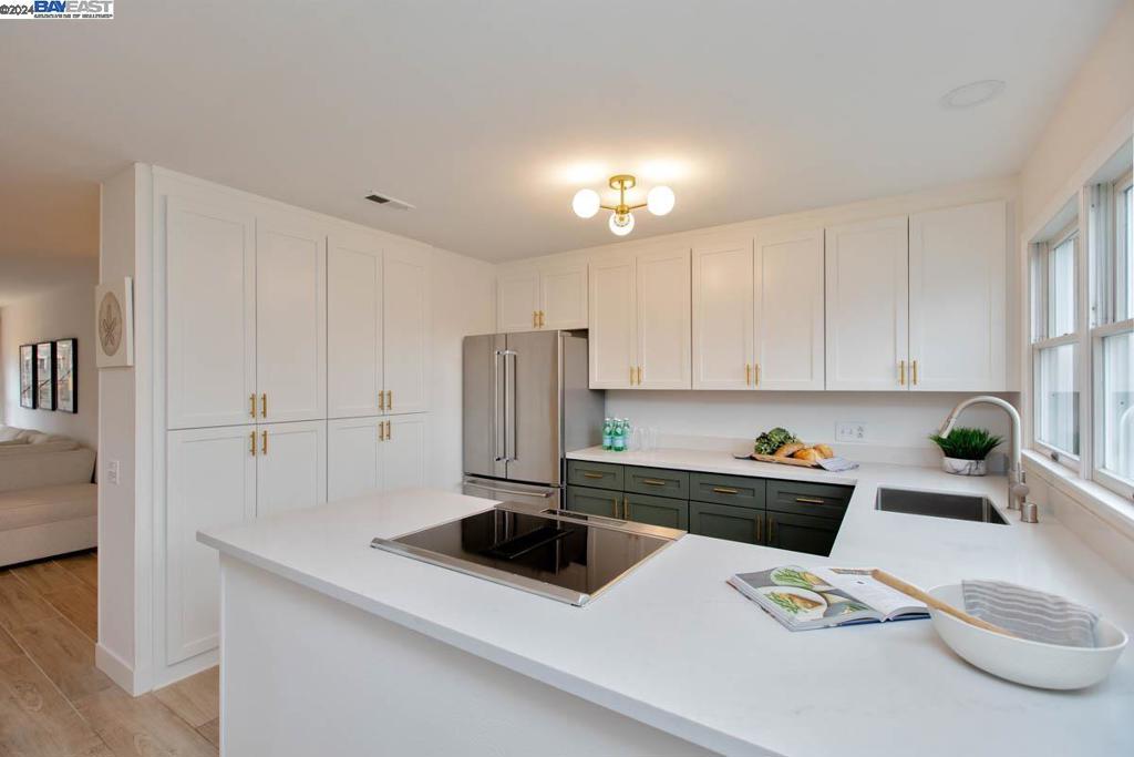 HARBOR BAY ISLE - Residential