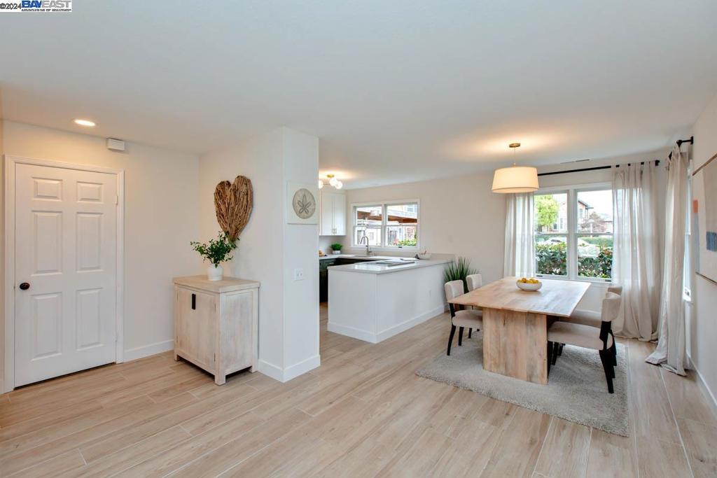 HARBOR BAY ISLE - Residential