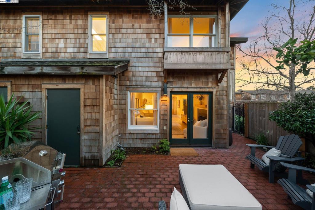 HARBOR BAY ISLE - Residential