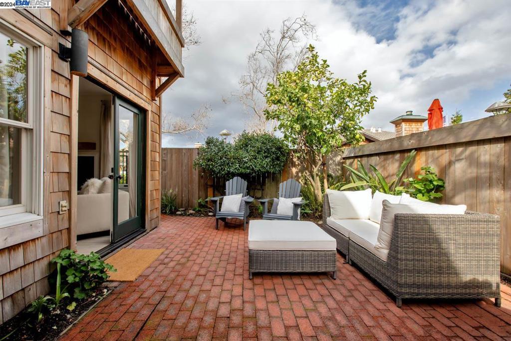 HARBOR BAY ISLE - Residential