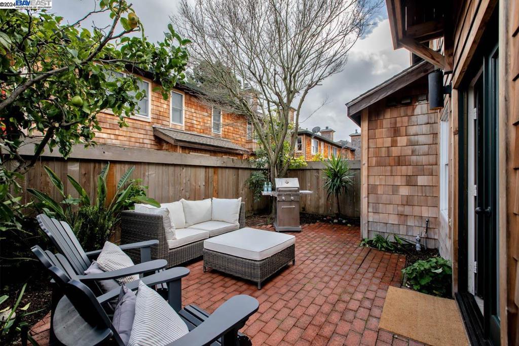 HARBOR BAY ISLE - Residential